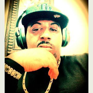 Meet your Posher, Derrick